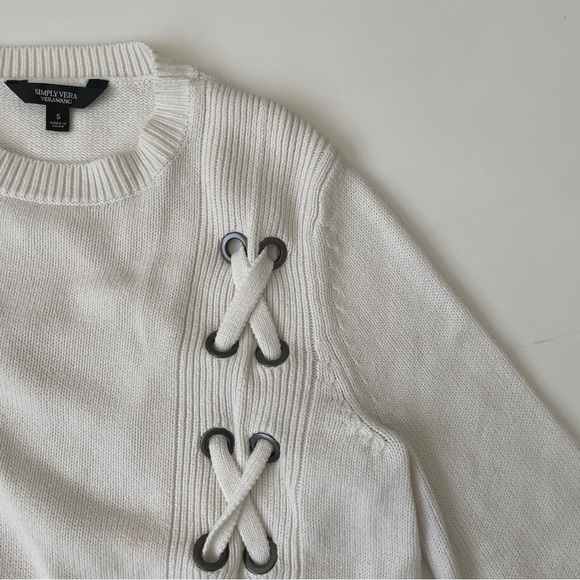 Women's Simply Vera Vera Wang Lace-Up Mock Layer Sweater, Size S Small in Cream - Picture 7 of 14